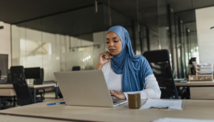 صحفيات مصريات يكشفن التمييز والانتهاكات داخل غرف الأخبار