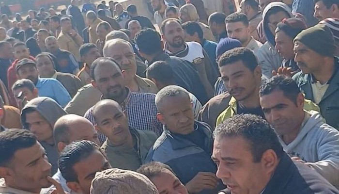 "سيراميكا إينوفا" تغلق مصانعها ردا على إضراب العمال اعتراضا على تدني الأجور