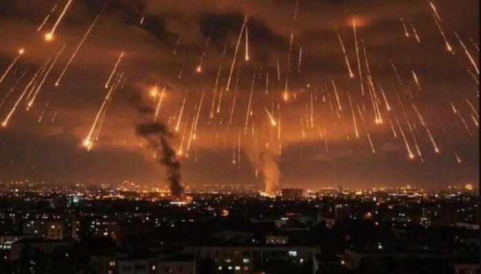 صواريخ إيران تضرب عمق الاحتلال وتجبر نتنياهو والسفير الأميركي على الملاجئ