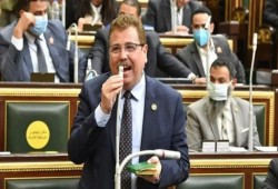 موازنة "تلتهمها الفوائد".. نائب يحذر: كل جنيه إيراد يضيع منه 80 قرشًا لسداد الديون