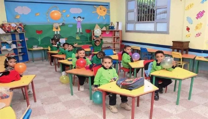 أزمة متصاعدة بالمدارس التجريبية بالجيزة... ومستقبل غامض ينتظر الطلاب