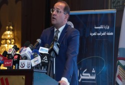 وزير مالية السيسي يتباهى بزيادة الضرائب على المصريين 500 مليار جنيه في 11 شهرا !!!
