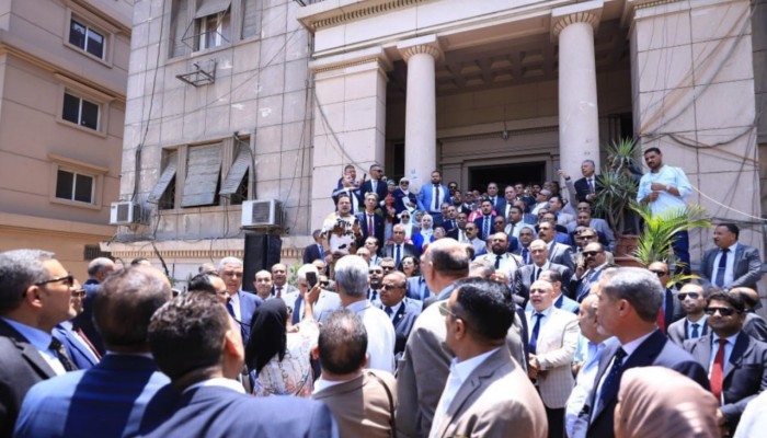 شاهد|| معركة "الرسوم القضائية" بين "العدل" و"المحامين"  تدخل مرحلة الخطر بعد التهديد بالإضراب