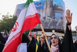 ميدل إيست آي || بعد وقف إطلاق النار الهش.. واشنطن وتل أبيب عاجزتان عن ردع إيران
