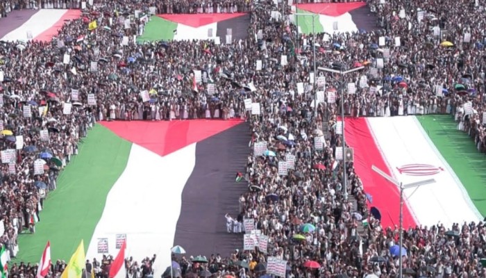 شاهد|| هتافات النصر لإيران وغزة تعم اليمن من صعدة إلى صنعاء