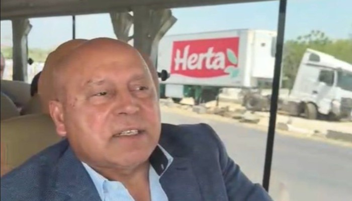 إقالة كامل الوزير ..مطلب شعبي بعد كوارث طرق الموت... ماذا قال المصريون؟