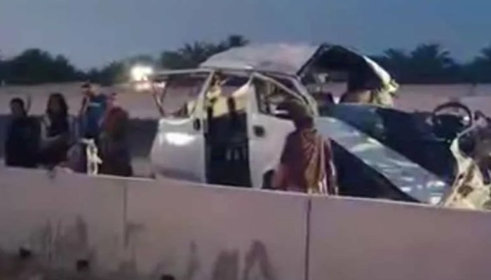 بعد ساعات من كارثة المنوفية...مصرع وإصابة 18 فتاة من عمال اليومية في حادث بالبحيرة