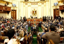 انقسام برلماني حول "الإيجار القديم".. الموافقة على إنهاء العقود والمعارضة والمستقلين ينسحبون