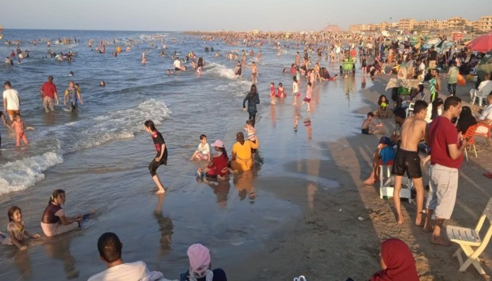 رأسمالية العسكر والسيسي تحرم المصريين من "الشواطئ المجانية"..تفاصيل نهاية أحلام البسطاء في فسحة شاطئية!!!