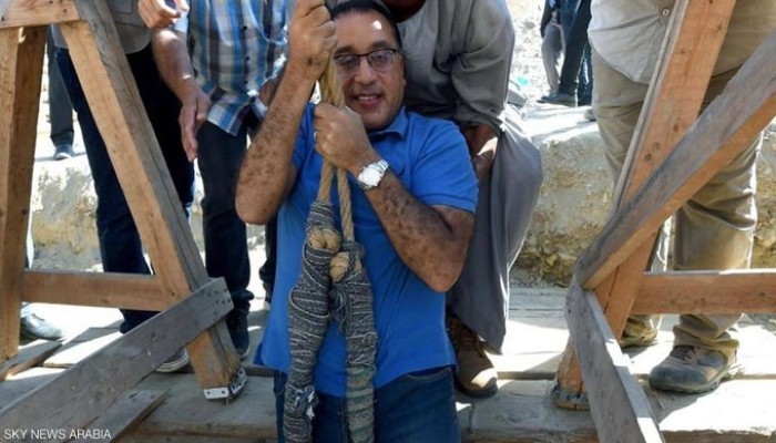 لمواجهة الفساد والانهيار والفشل...حملات شعبية تعم مصر: كفاية مصطفى مدبولي!!