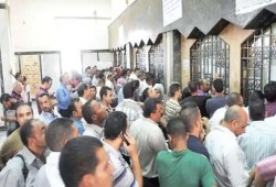 لليوم الرابع على التوالي ...حريق سنترال رمسيس يعيد المصريين إلى حياة "الشكك" والحجوزات الورقية بالمطارات والسكك الحديدية