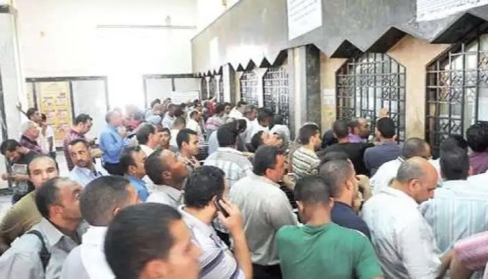 لليوم الرابع على التوالي ...حريق سنترال رمسيس يعيد المصريين إلى حياة "الشكك" والحجوزات الورقية بالمطارات والسكك الحديدية