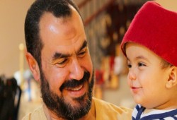17 منظمة حقوقية: الأكاديمي المعتقل صلاح سلطان مهدد بالموت