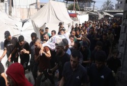 بينهم 6 أطفال.. 8 شهداء و16مصابًا بعد استهداف الاحتلال نقطة توزيع مياه في غزة