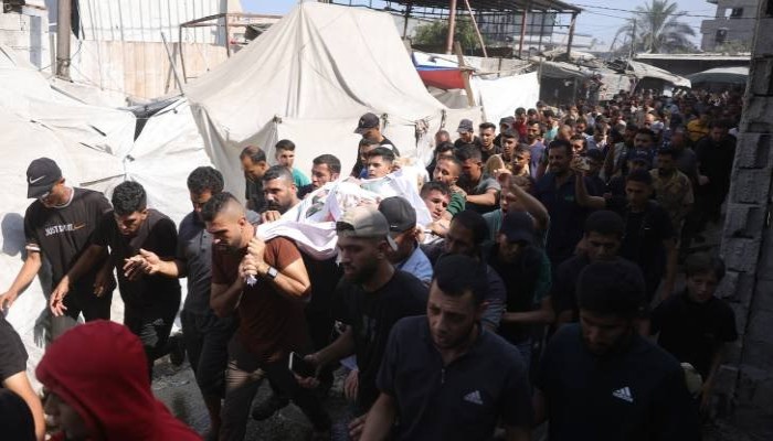 بينهم 6 أطفال.. 8 شهداء و16مصابًا بعد استهداف الاحتلال نقطة توزيع مياه في غزة