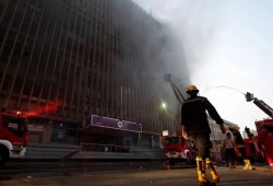 حريق سنترال رمسيس يفضح مخالفات المصرية للاتصالات... عقود غير موثقة وأصول تآكلت منذ سنوات