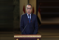 مدبولي يشتكي من حكومته.. الوزارات لا تدفع فواتير الكهرباء