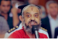 زوجة البلتاجي: زوجي مضرب كليًّا عن الطعام وحالته الصحية في خطر