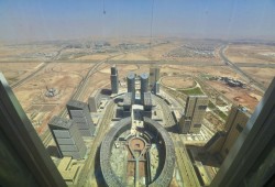 ميدل إيست مونيتور || مشاريع السيسي تتعثر وتكشف أزمات أعمق