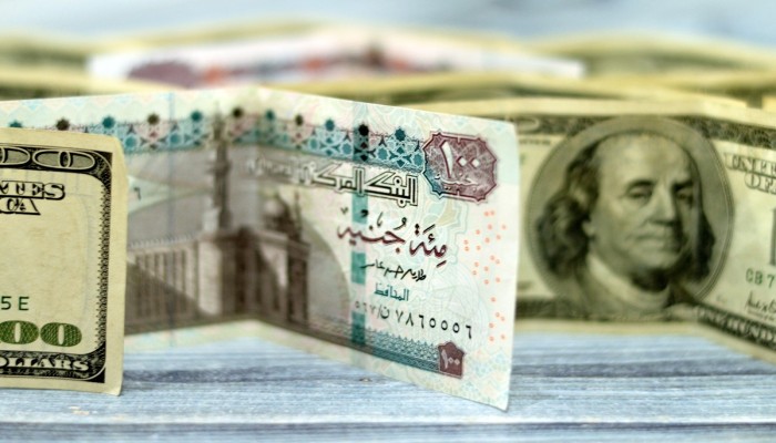 أسرار اللعب بالجنيه قبل التعويم!