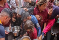 لماذا يسمح العالم بتجويع أطفال غزة عمداً؟