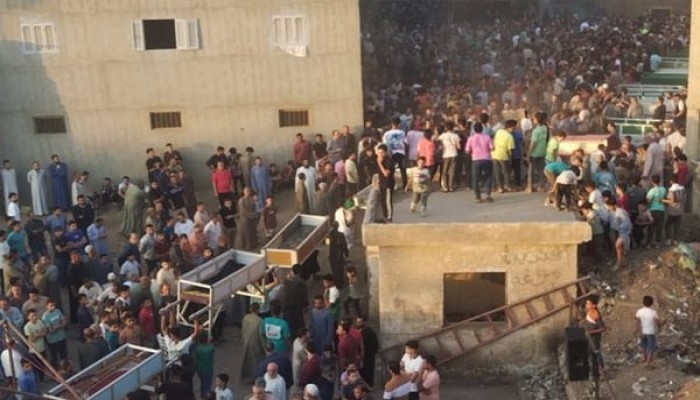 بالفيديو.. الأمن يحاصر قرية "بنات العنب" بالمنوفية لمنع تواصلهم الإعلامي وتبرعات إجبارية لبناء مدرسة