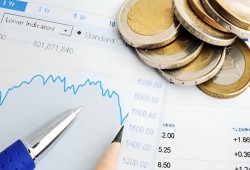 حكومة السيسي تخطط للاقتراض من المواطنين.. سياسة إنقاذ أم "سبوبة" جديدة؟