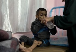122 شهيدا جراء التجويع في غزة و3 نقاط خلافية حول مفاوضات وقف إطلاق النار