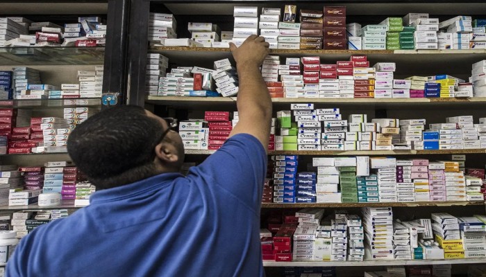 أدوية مصر بلا فاعلية رغم ارتفاع أسعارها 300%.. شهادات دامية لأصحاب الأمراض المزمنة