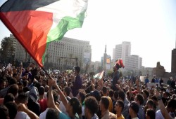 عائلات معتقلي "تظاهرات غزة" يطالبون السيسي بالإفراج عن أبنائهم المحتجزين منذ نحو عامين