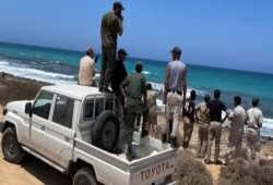 انتشال جثث 13 مصريًا غرقوا قبالة سواحل ليبيا.. الشباب يدفع ثمن فشل السيسي