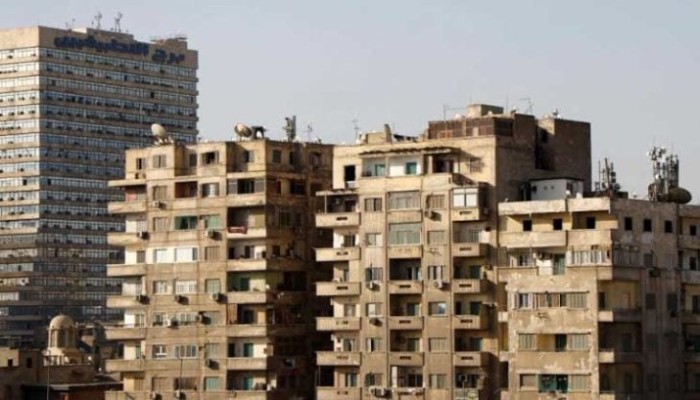 يهدد ملايين الأسر.. السيسي يوقّع على "قانون الطرد الجماعي" والمعارضة تحذر من انفجار شعبي