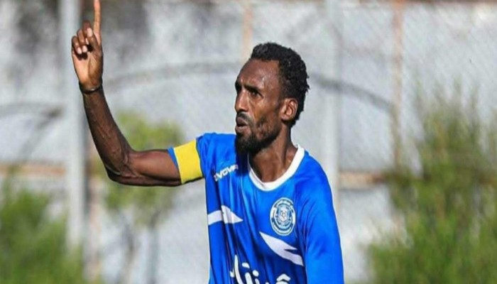 استشهاد لاعب منتخب فلسطين لكرة القدم سليمان العبيد أثناء انتظاره للمساعدات