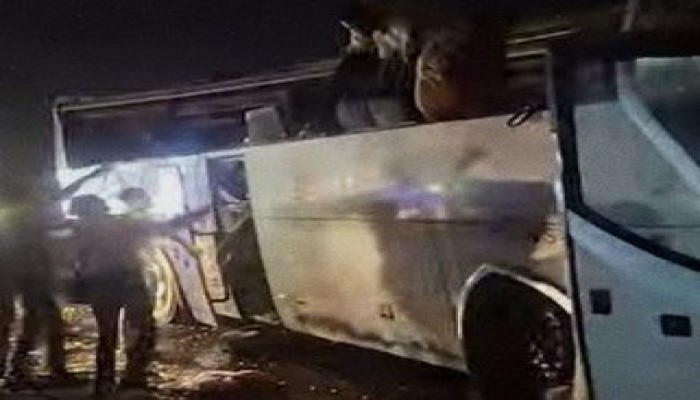 مصرع 7 أشخاص وإصابة 44 بحادث مروّع على " الصحراوي الشرقي" قرب الكريمات