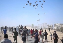 23 شهيداً و124 مصاباً خلال عمليات الإنزال الجوي للمساعدات بغزة