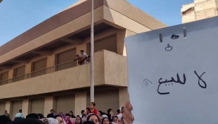 شاهد|| أهالي "الهجانة" بـ"مدينة نصر" يرفضون التهجير والتعويضات الهزيلة والحكومة تقطع المرافق عنهم!!