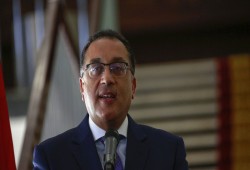 مصطفى مدبولي يناور لامتصاص الغضب الشعبي بمبادرة جديدة لخفض الأسعار