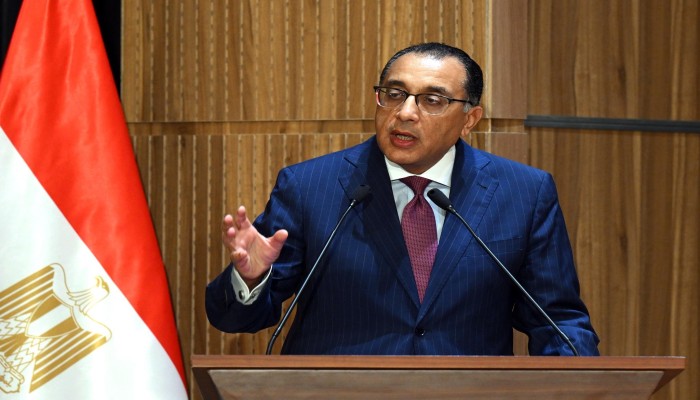 مدبولي و"كنز" النيل: كيف يمهد رئيس وزراء السيسي لمصادرة أراضي الشعب لصالح المستثمرين الأجانب؟