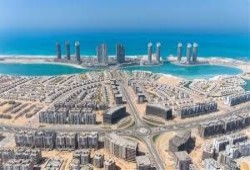 قانون الرسوم بالساحل الشمالي: جباية على المصريين وإعفاء للأجانب