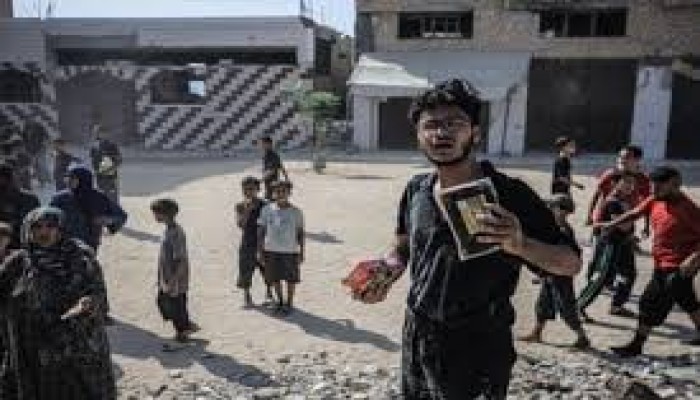 الجارديان || الجوع يعصف بالطلاب والباحثين في غزة