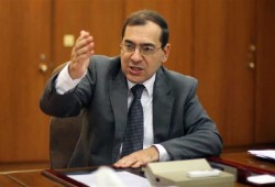 وزير البترول بين الاستعراض الإعلامي وأسوأ أداء في إنتاج الغاز والزيت منذ 30 عامًا