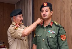 تهنئة السيسي ورئيس أركانه بترقية أبناء حفتر بجيش ليبيا دعم لمسار الانقلاب والانقسام