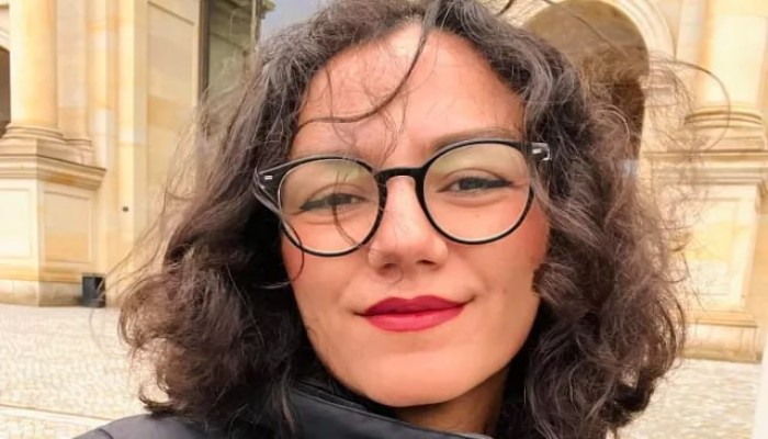 الناشطة بسمة مصطفى تفتح النار على ميدو " بلطجي السيسي" ..ماذا قالت؟