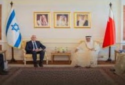 البحرين تعتمد سفير إسرائيل.. المنامة تبيع القضية الفلسطينية بعوائد اقتصادية وأمنية قصيرة الأمد