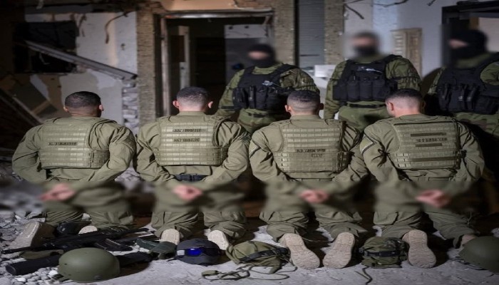 عملية بطولية في حي الزيتون: كمينٌ حماس يهز جيش الاحتلال ويأسر 4 جنود ويقتل ويصيب 10آخرين