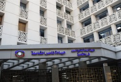 العلاج المجاني يختفي في مصر.. المرضى بين ارتفاع الأسعار وغياب التأمين الصحي