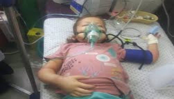 الجارديان|| "قد تفارق الحياة في أي لحظة" … عائلة الطفلة جانا عياد تناشد لإجلائها طبيًا من غزة
