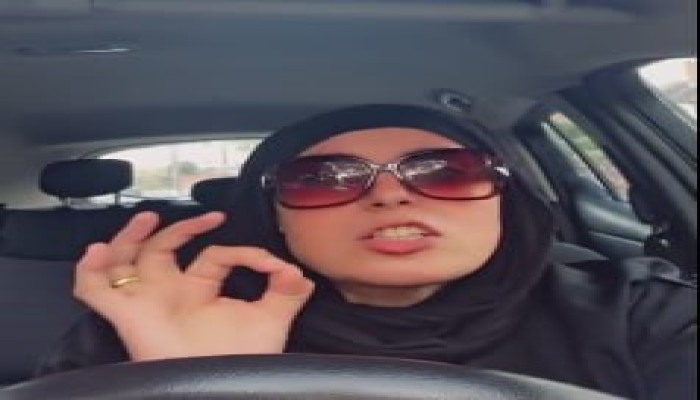 السيسي يواصل سياسة التنكيل بأسر المعارضين.. منى الشاذلي: اعتقال أفراد أسرتي لن يسكتني