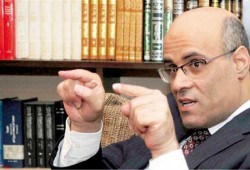 100 عام من انتهاك الدستور بمصر... أنور الهواري يرصد جرائم السيسي بالدساتير !!