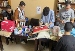 بالفيديو|| أسطول الصمود المصري يشعل حملة تبرعات شعبية لغزة